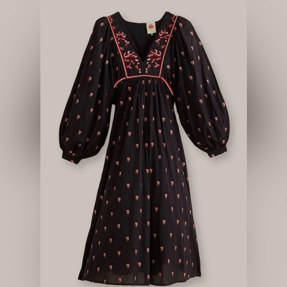 FARM Rio Dresses & Skirts - FARM Rio Romantic Black Floral Embroidered Dress S